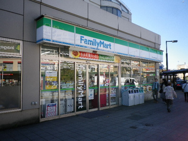 ファミリーマート 花小金井駅北口店の画像1