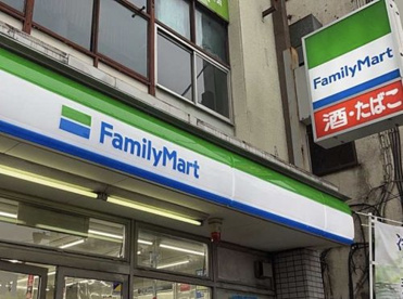 ファミリーマート 中川小金井北店の画像1