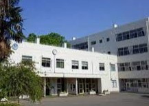 鶴ケ島市立鶴ヶ島中学校の画像1