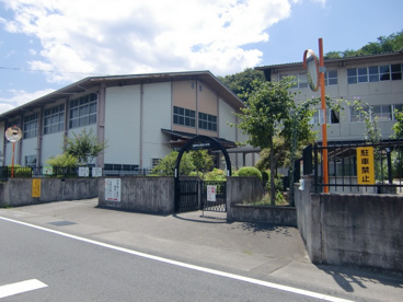 鼻高小学校の画像1