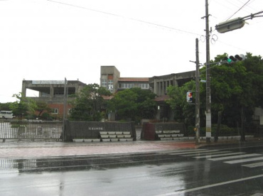 北谷町立桑江中学校の画像1