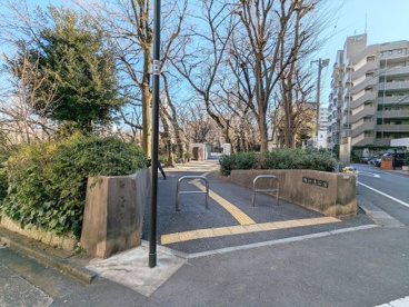 豊島区立駒込東公園の画像1