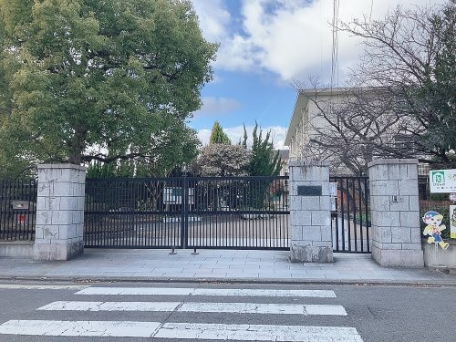 京都市立花園小学校の画像