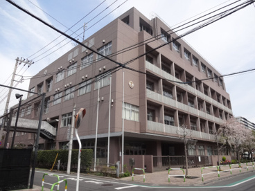 諏訪台中学校の画像1