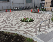 公園 本町五丁目西街かど公園