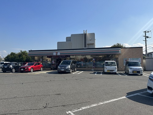 セブンイレブン 堺赤坂台6丁店の画像