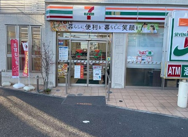 セブンイレブン 横浜長津田駅前店の画像1