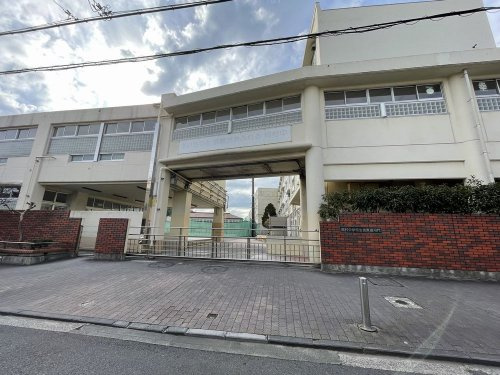 横浜市立岡村中学校の画像