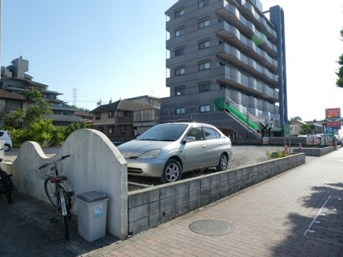 月額11,000円の月極駐車場(JAパーキング多摩6)