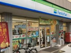 ファミリーマート 川崎殿町店の画像1