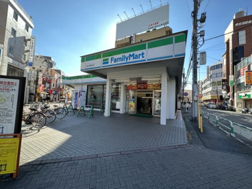 ファミリーマート南林間駅前店の画像1