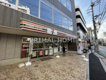 セブンイレブン 横浜緑台村町店の画像1