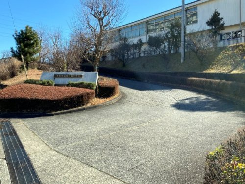 多摩市立豊ヶ丘小学校