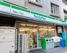 コンビニエンスストア ファミリーマート 笹塚二丁目店