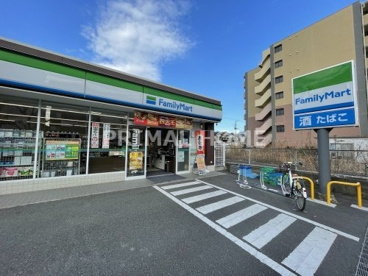 ファミリーマート アスロード鶴見向井町店の画像1
