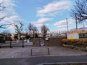 横浜市立潮田小学校の画像1