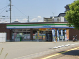 コンビニエンスストア ファミリーマート 宝塚高司店