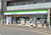 ファミリーマート 阪急中山駅前店