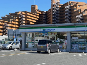 ファミリーマート 大阪狭山半田店の画像1