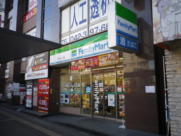 ファミリーマート 久米川駅北口店の画像1