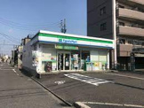ファミリーマート 西矢田店
