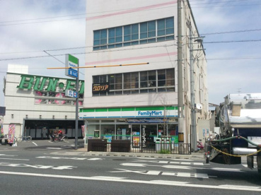 ファミリーマート　平野店の画像1