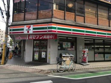 セブンイレブン 越谷駅東口店の画像1