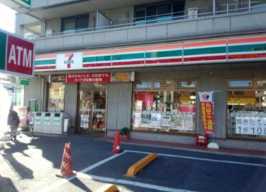セブンイレブン 北越谷駅東口店の画像1