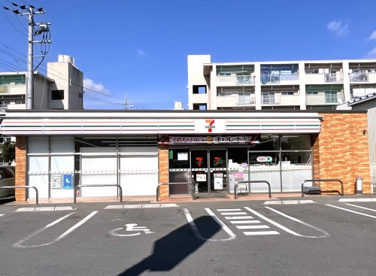セブンイレブン【宇治大久保旦椋店】の画像1