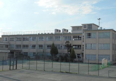 前橋市立第一中学校の画像1