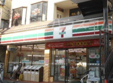 セブンイレブン 小田原栢山駅前店の画像1