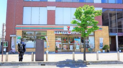 セブンイレブン 上福岡駅西口店の画像1