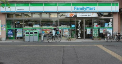 ファミリーマート 若葉駅東口店の画像1