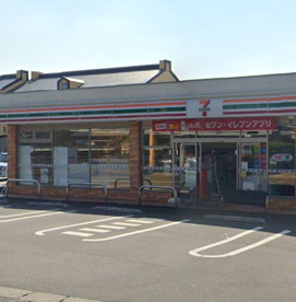 セブンイレブン 横浜東本郷5丁目店の画像1