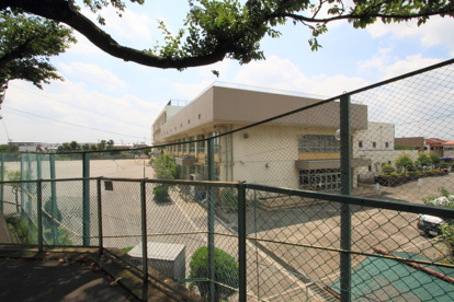 調布市立羽沢小学校の画像1