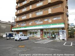 ファミリーマート 瀬戸福元店の画像1