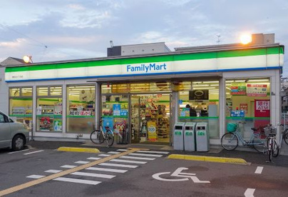 ファミリーマート 東粉浜三丁目店の画像1