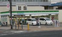 ファミリーマート 南住吉店の画像1