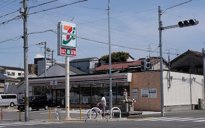 セブンイレブン 東大阪小若江4丁目店の画像1