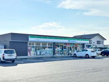 ファミリーマート　桶川加納店の画像1