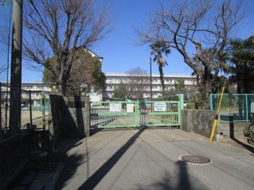 越谷市立南中学校の画像1