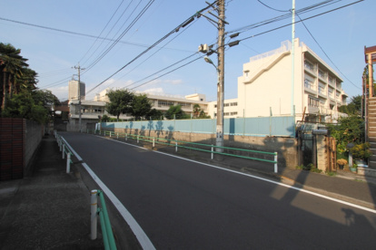 調布市立二第小学校の画像1