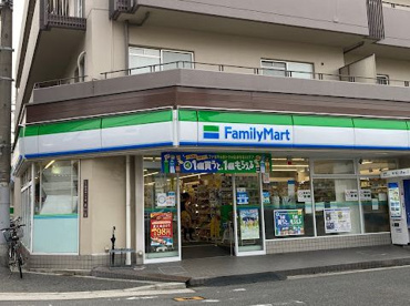ファミリーマート 長居西店の画像1