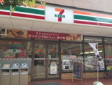 セブンイレブン　新宿岩戸町店