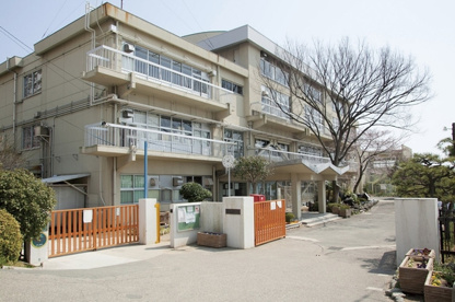 東舞子小学校の画像1
