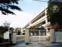 千鳥が丘小学校の画像1