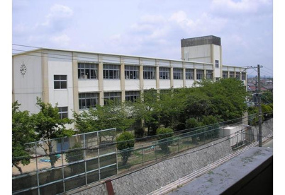 小束山小学校の画像1