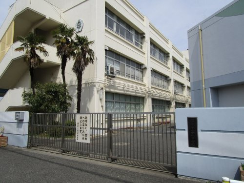 横浜市立中川中学校