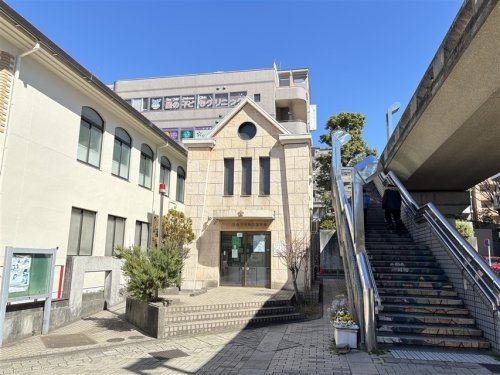 都筑警察署 中川駅前交番