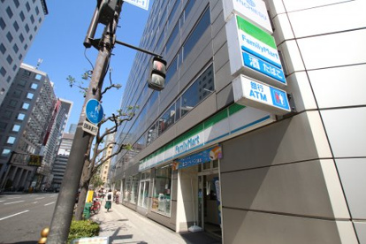 ファミリーマート京町堀店の画像1